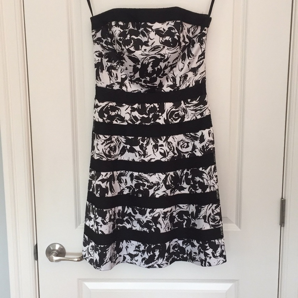 WHBM Black & White Strapless Dress - Size 2